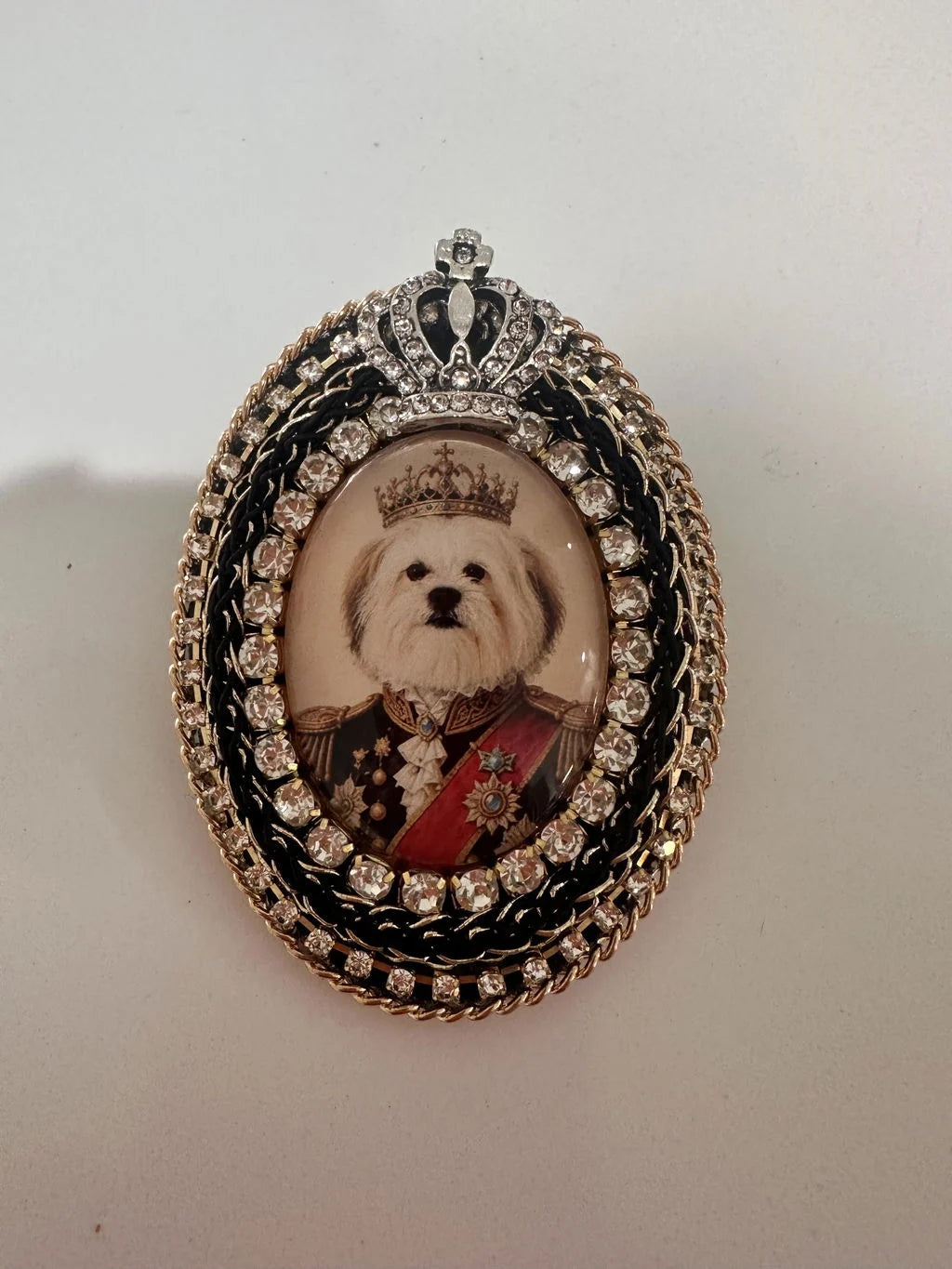 Finished Crystal Royal brooch with a white dog portrait